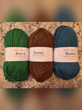 Brava Worsted Weight Yarn - Brown